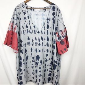 Soft Surroundings Gray Spotted V-Neck Tunic
